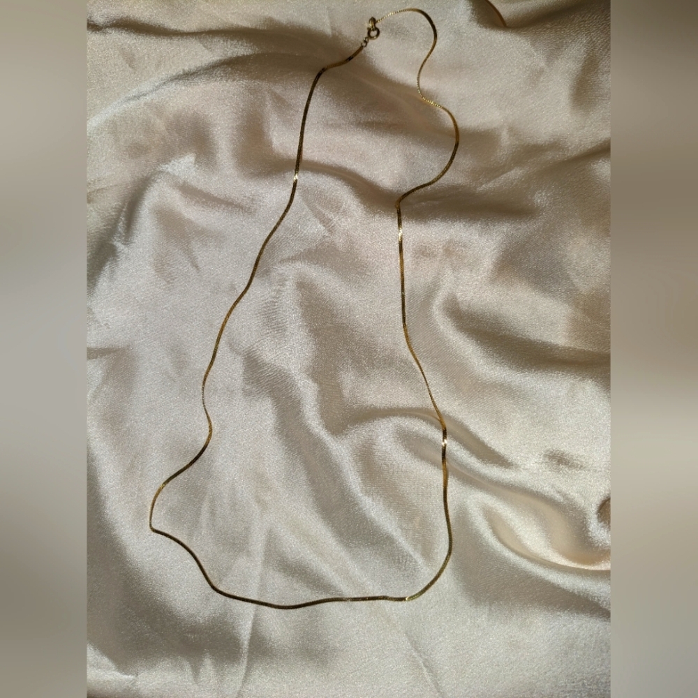 12k gold plated necklace 28inches